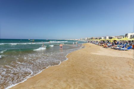 rethymno beach